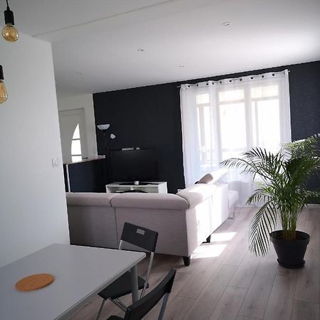 Gite La Maison De L Etang Foucherans  Ngoại thất bức ảnh