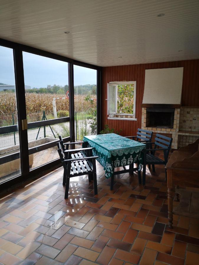 Gite La Maison De L Etang Foucherans  Ngoại thất bức ảnh